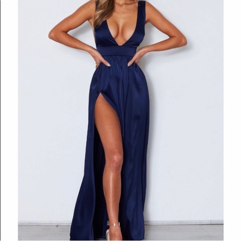 White Fox Boutique 'Time Is Up' Maxi Dress in Navy